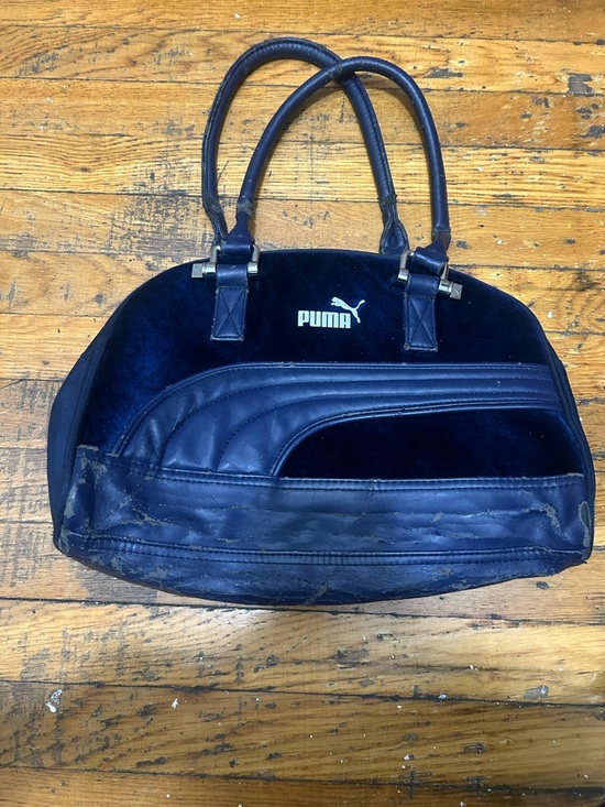 Puma Handbags - Puma Gym Bag